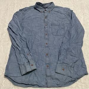 Old Navy Slim Fit Chambray Button Down Shirt